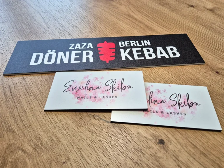 Tabliczki z logo firmy​