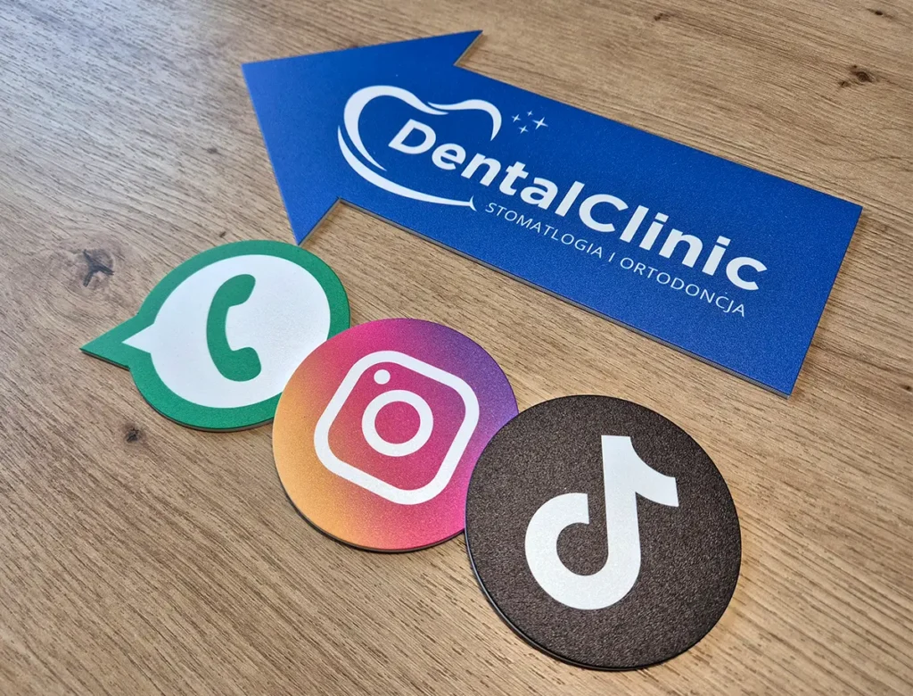 frezowanie w PCV i dibond - tablice reklamowe z własnym kształtem