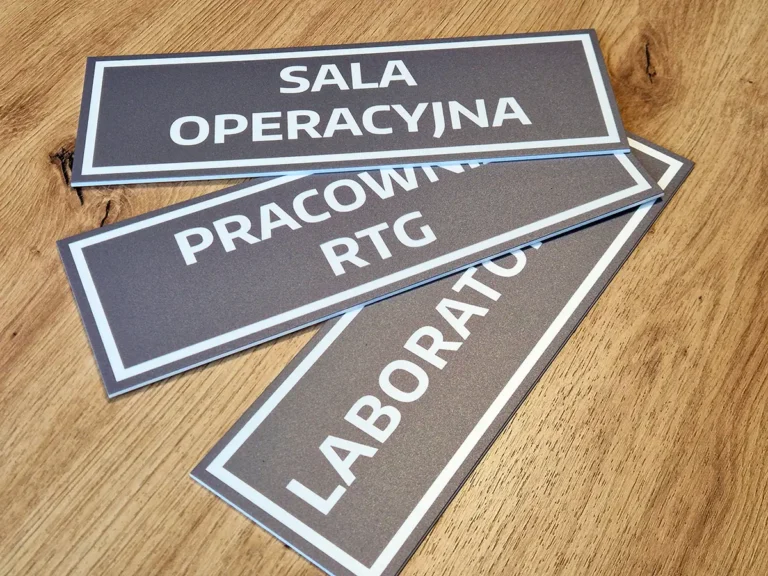 tabliczki firmowe - oznaczenia na drzwi